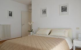 Bed And Breakfast Le Residenze Di Via Lo Re